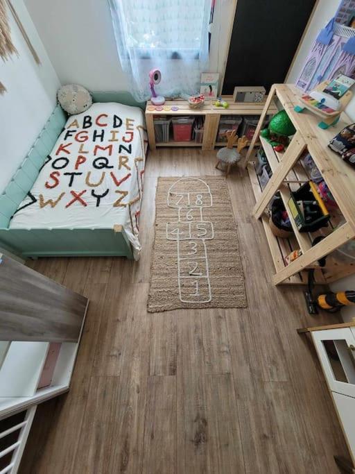 Maison Individuelle Cloturee Villa Coutras Екстериор снимка